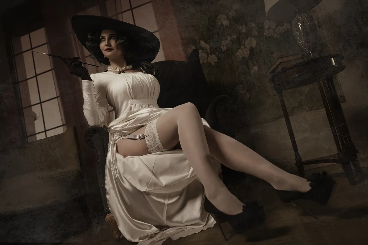 Gliese 581 – Lady Dimitrescu - 18+, Фотография, Фотосессия, Косплей, Косплееры, Эротика, Попа, Сиськи, Эротическое бельё, Игры, Леди Димитреску - Resident Evil, Resident Evil, Resident Evil 8: Village, Длиннопост, NSFW