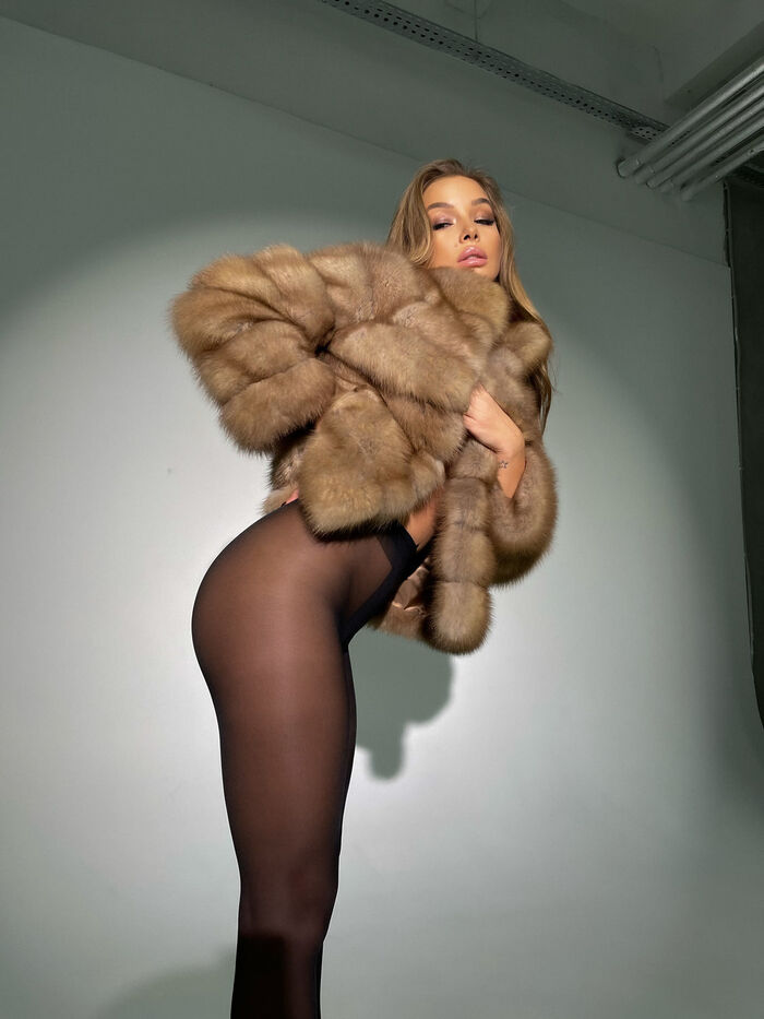 FUR COAT - 18+, Girls, Erotic, Legs, Tights, Fur coat, NSFW