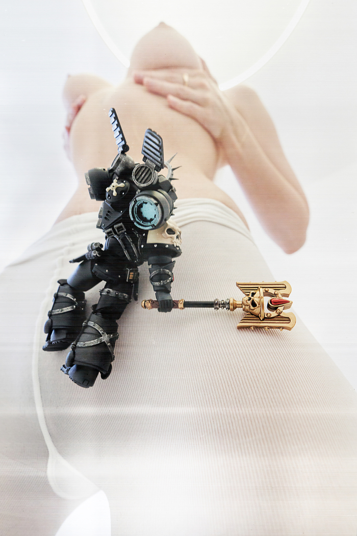 Continuation of the post How little a boy needs to be happy - 18+, My, Warhammer 40k, Adeptus Astartes, Space Marine, Warhammer, Boobs, Blood angels, Chaplain, Strawberry, Joy toy, Reply to post, NSFW