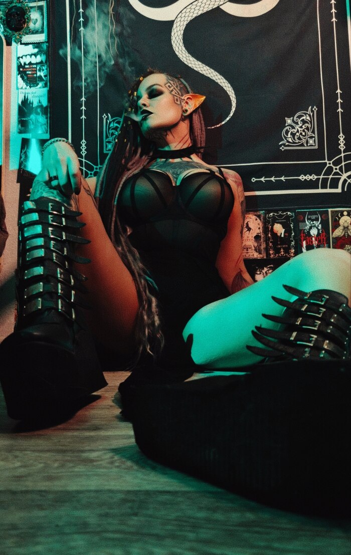 I couldn't resist and became a goth. Again. - 18+, My, Erotic, Girl with tattoo, Tattoo, Boobs, Booty, Goths, Informals, Longpost, NSFW