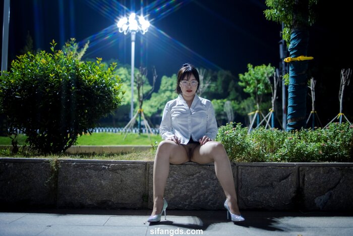 She showed me a nut and a pie. - 18+, Chinese, Girls, Booty, Boobs, Vagina, Hairiness, No panties, Longpost, NSFW
